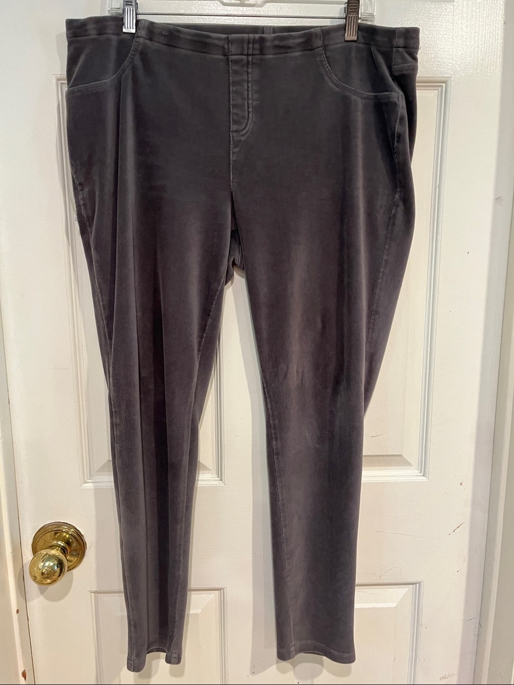 Faded Glory Charcoal Soft Pinwale Velour Leggings size XL
(16-18)